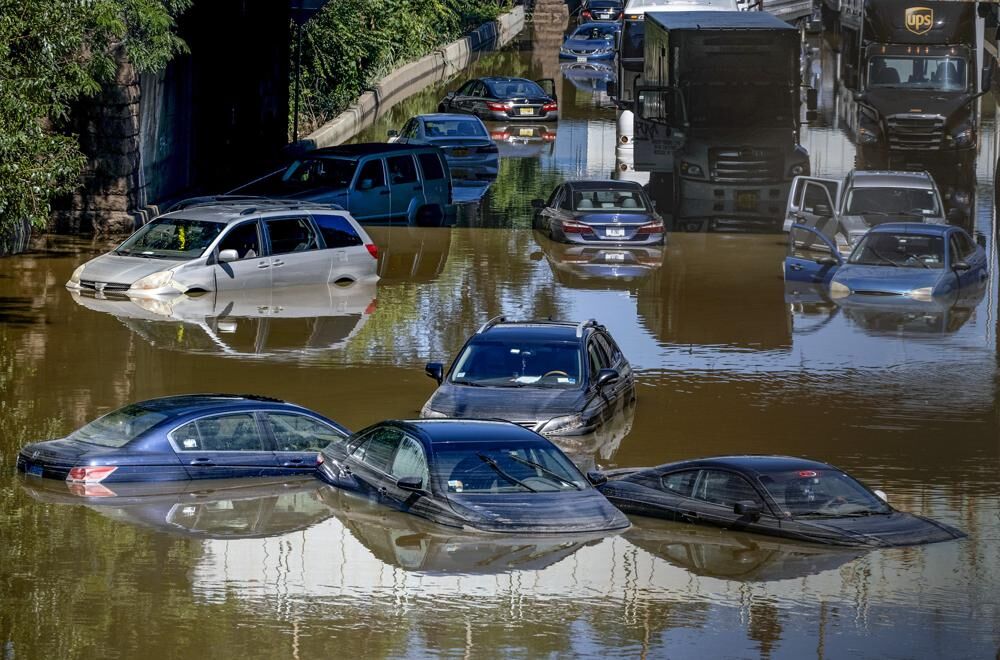 water rises